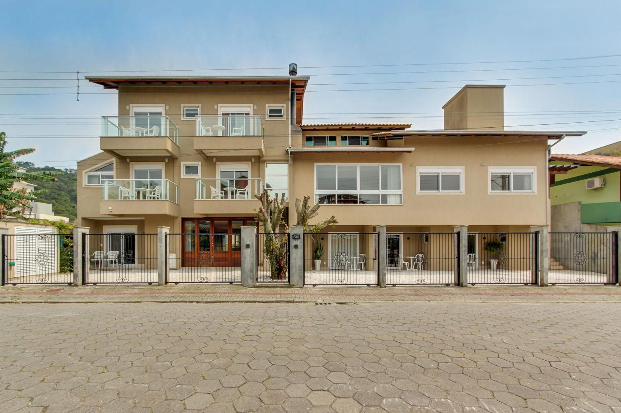 Ferienwohnung Residencial Casa Flora Bombinhas Exterior foto